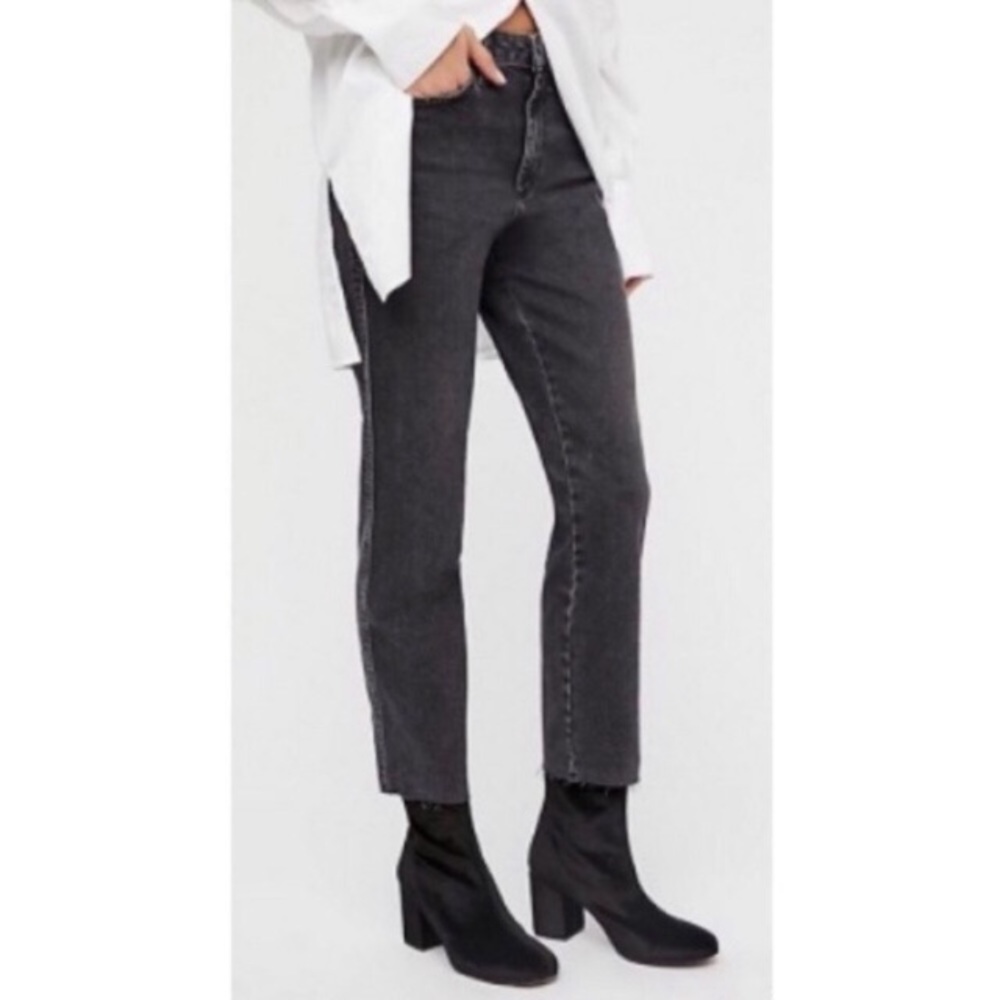 Free People High Rise Black Raw Hem Jeans - Picture 1 of 2